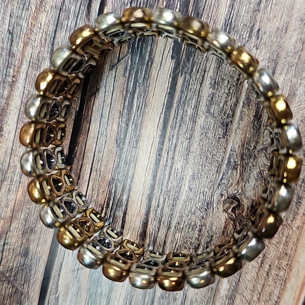 NEW UNISEX SKULL MULTI-ROW GOLD & SILVER TONE STRETCH BRACELET - Picture 7 of 10